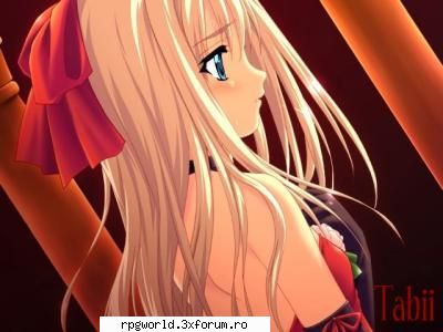 ,ros 15 ani / 2 ani de cand este parul blond , iar ochii albastri ... cateodata caprui pt ca este